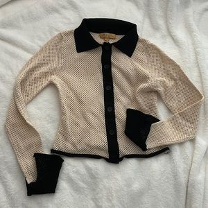 VRG GRL - button down collar top. Size XS.